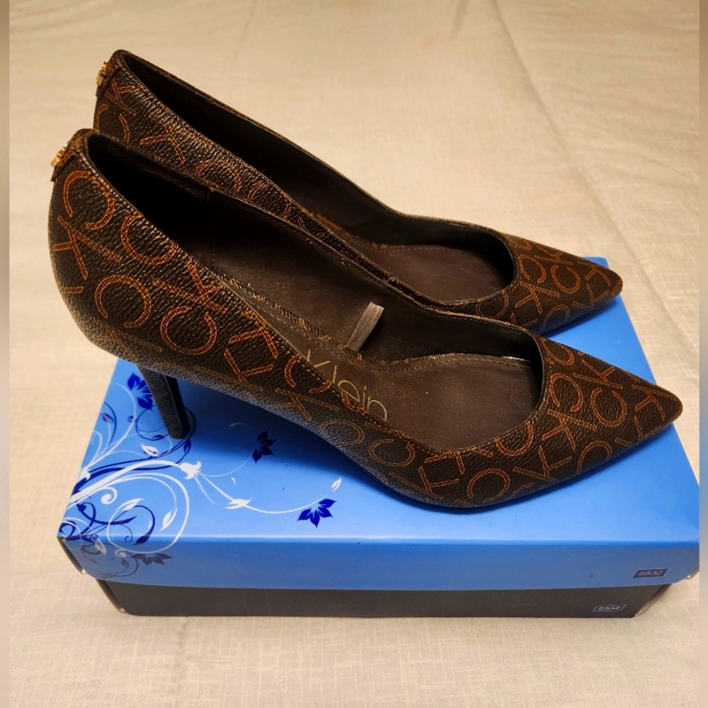 Calvin Klein Pumps - Picture 3 of 6